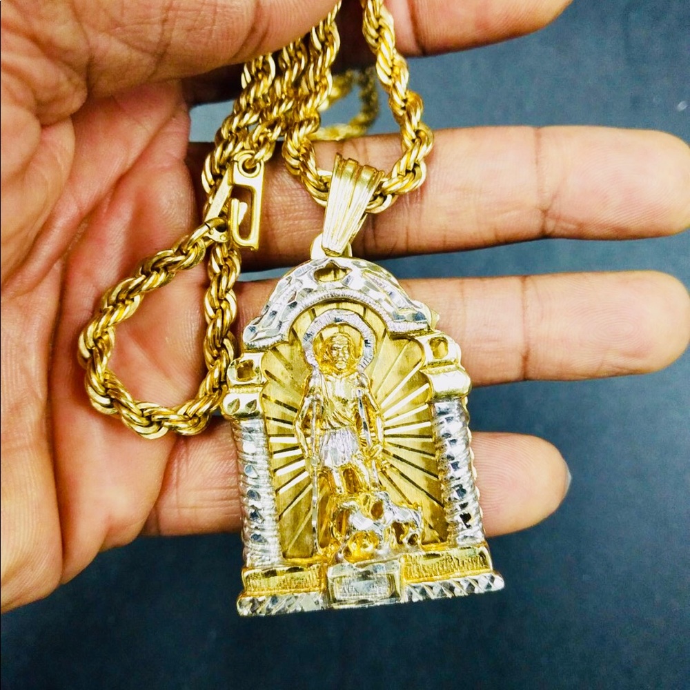 Solid Gold Necklace - image 1